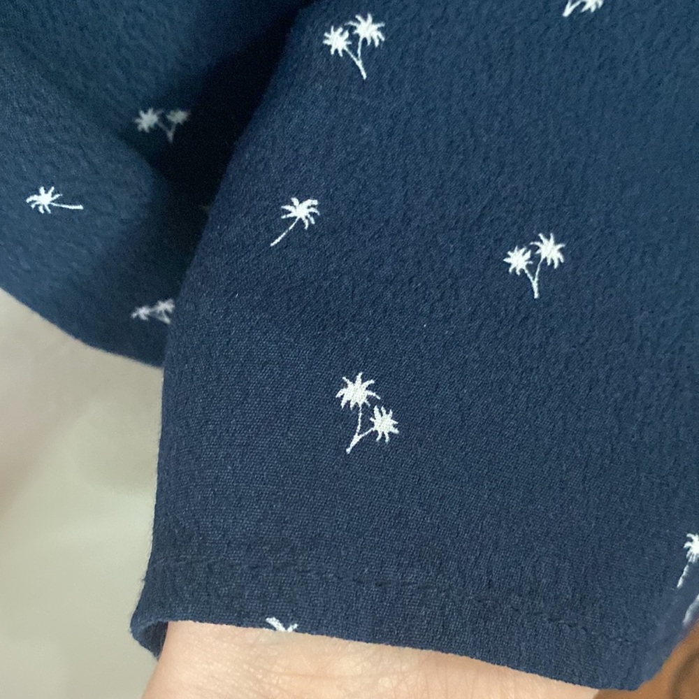 Brandy Melville navy scattered micro palm print tie strap square neck mini dress - Picture 6 of 9